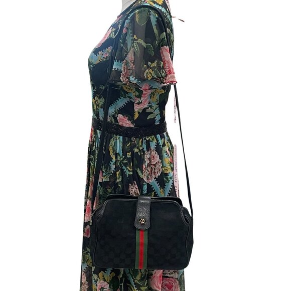 Vintage Gucci Black Monogram Shoulder Bag Italy Logo Strap Classic Old Money - Picture 6 of 15